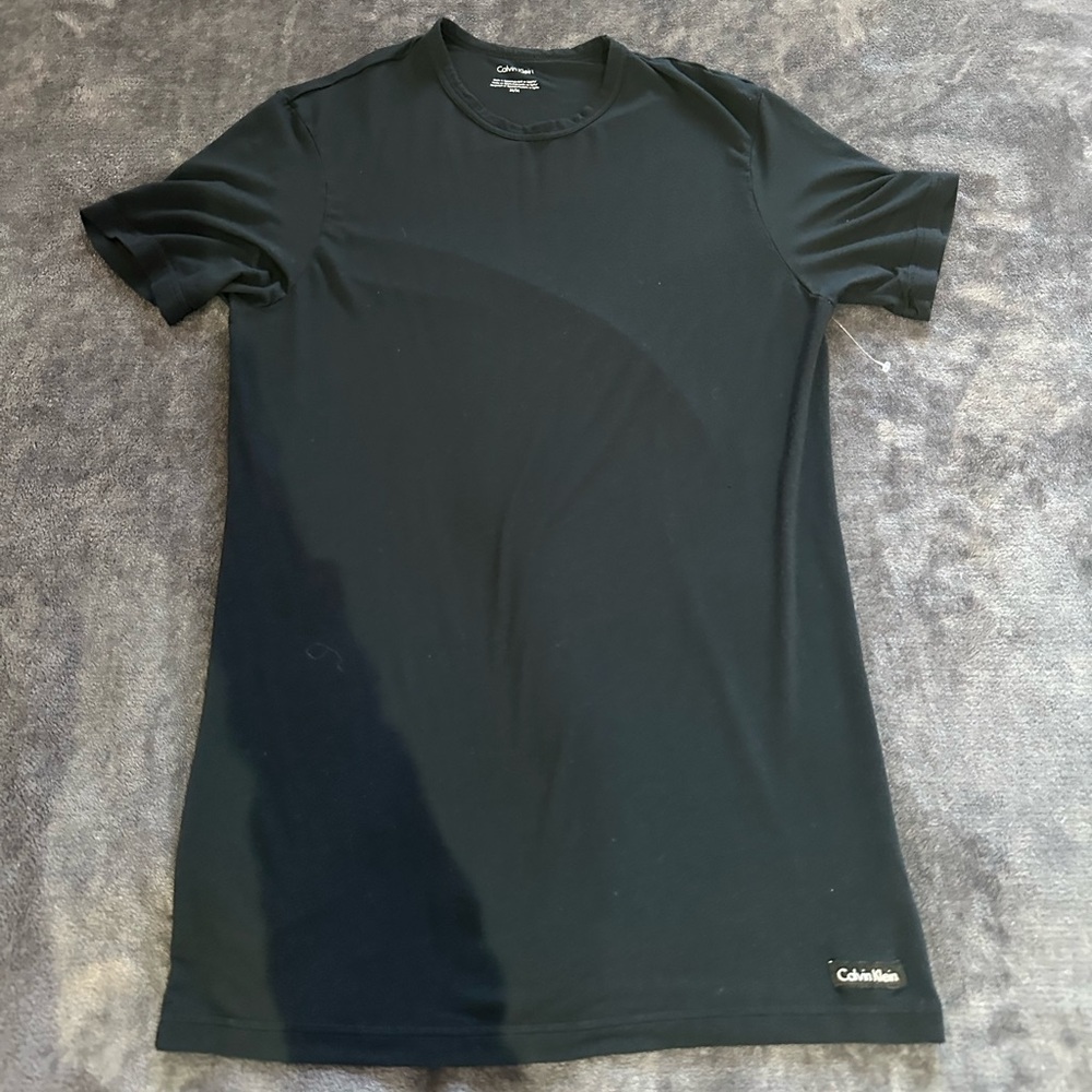 Calvin Klein Black T-Shirt (MEDIUM)